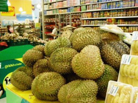 only 12% of westerners like durian - I am one of them
